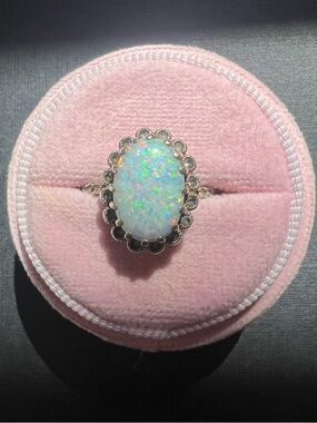 Vintage Opal Sterling silver ring
